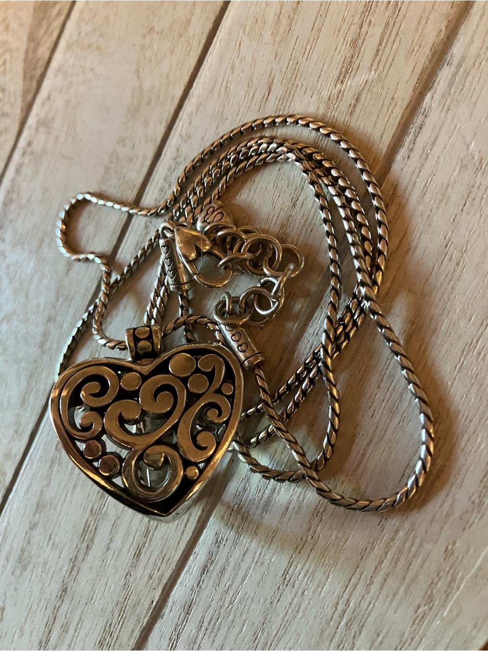 🌸Brighton Contempo Heart Badge Clip Necklace - Picture 2 of 7